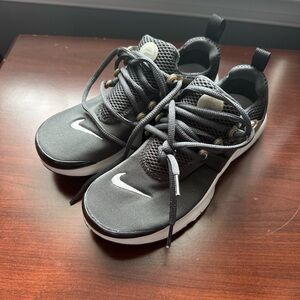 Nike Kids Presto Black Sneakers